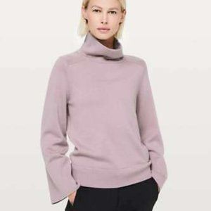 Size 4 - Lululemon City Trek Turtleneck